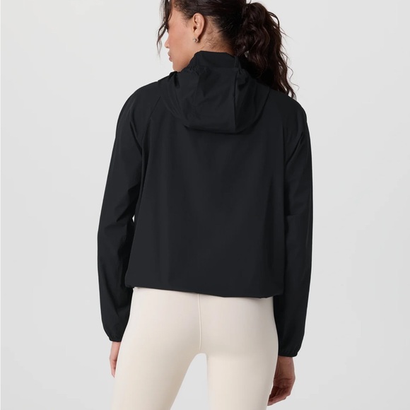 Vuori Outdoor Trainer Shell Black hooded womens lightweight pockets vw501 Sz M - Picture 13 of 16